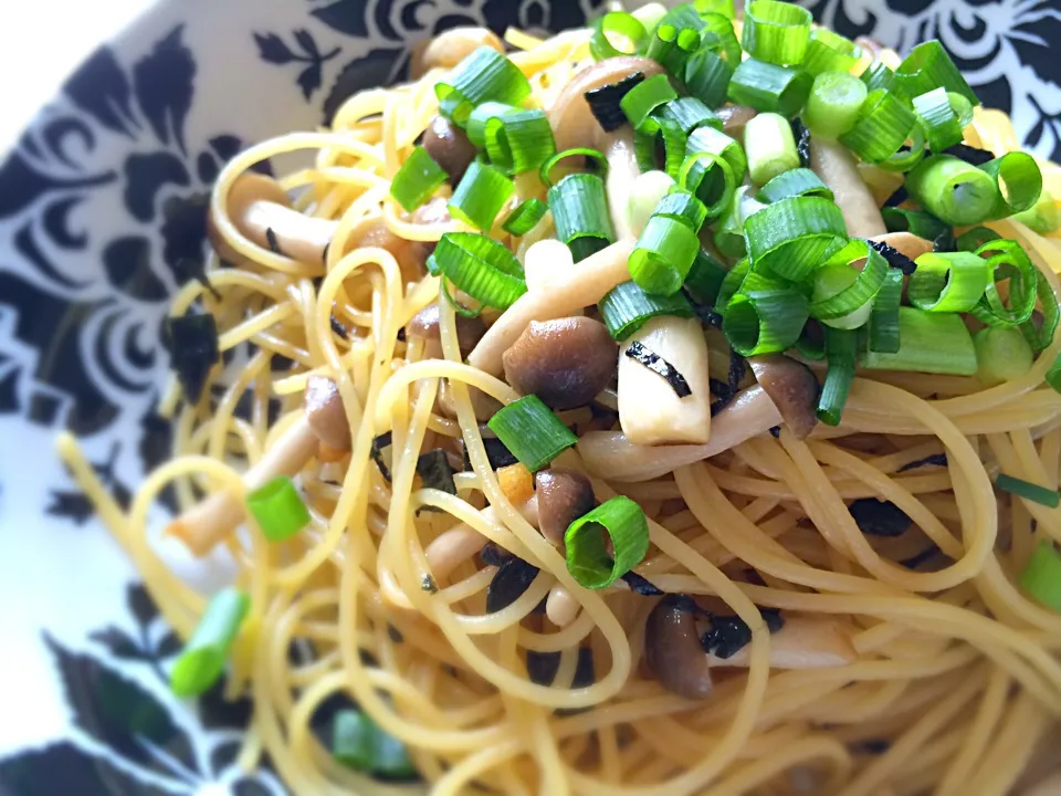 お茶漬けのもとで…お手軽和風パスタ😋❤️|もえさん