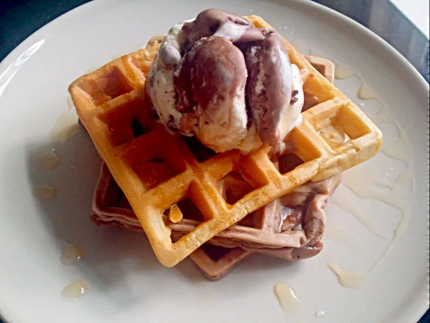 Buttermilk & Choc Waffles 😍 😋 💋 👅|🌷lynnlicious🌷さん