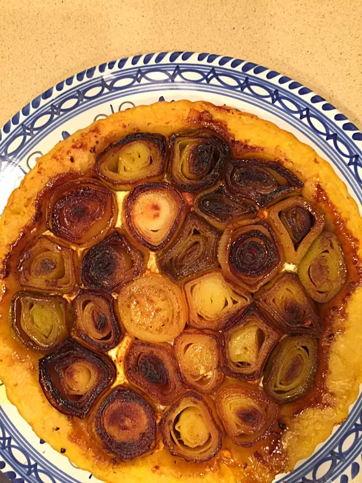 Curried leek tart tatin|Matthew Cashenさん