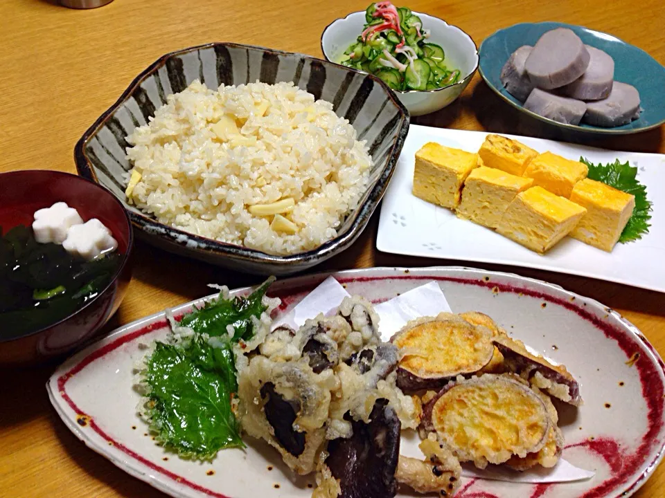 昨日の晩御飯の材料とほぼほぼ一緒の昼ごはん😁|川上千尋さん