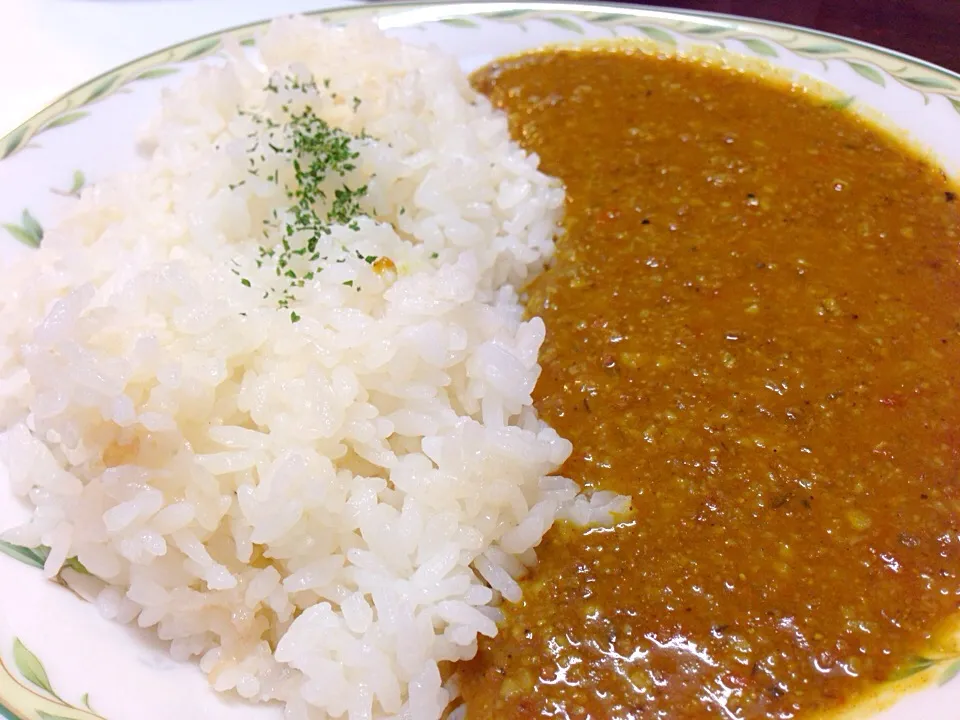 バターとキノコのフレンチ風カレー|よっつん(ღ˘⌣˘ღ)さん