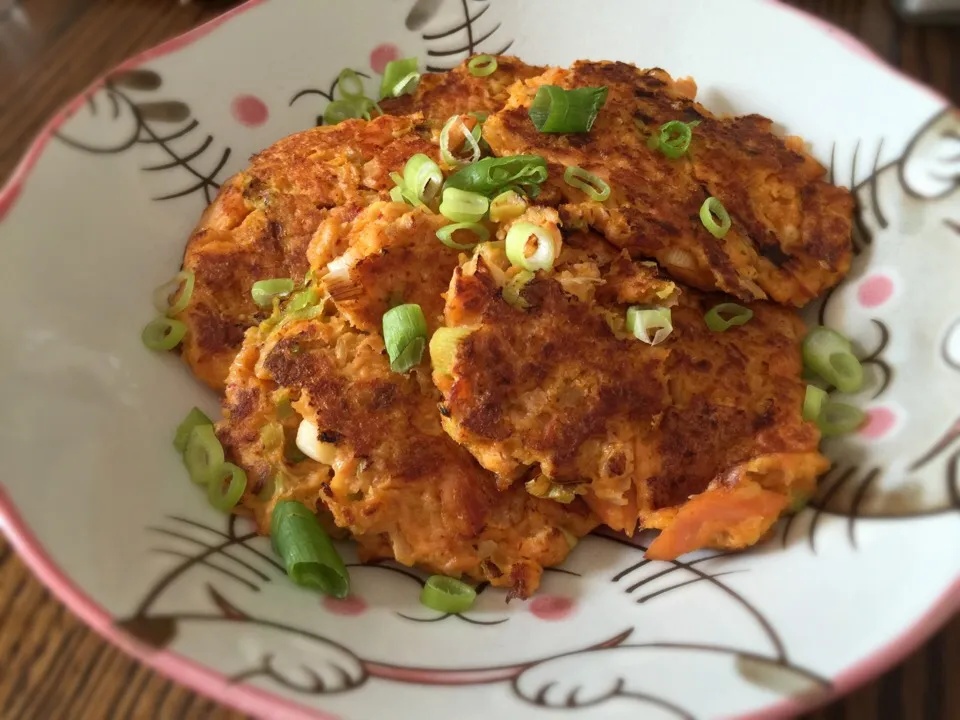 Salmon Kimchee Cakes|Kkartsさん