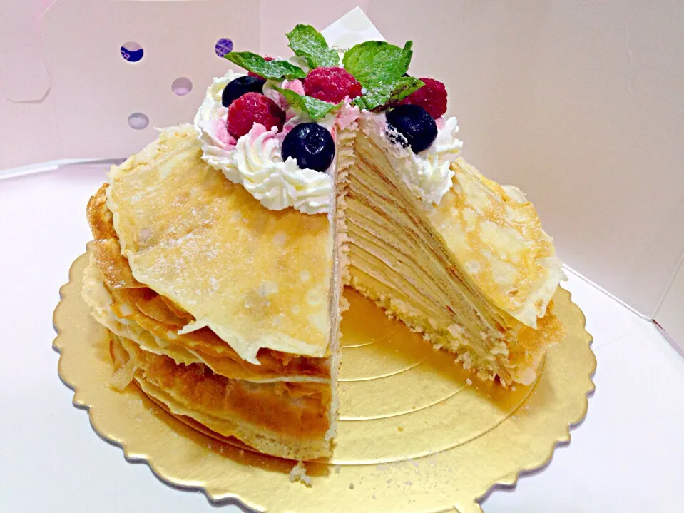 Snapdishの料理写真:奶油千層派 Mill Crepes|Ya-lin Tangさん