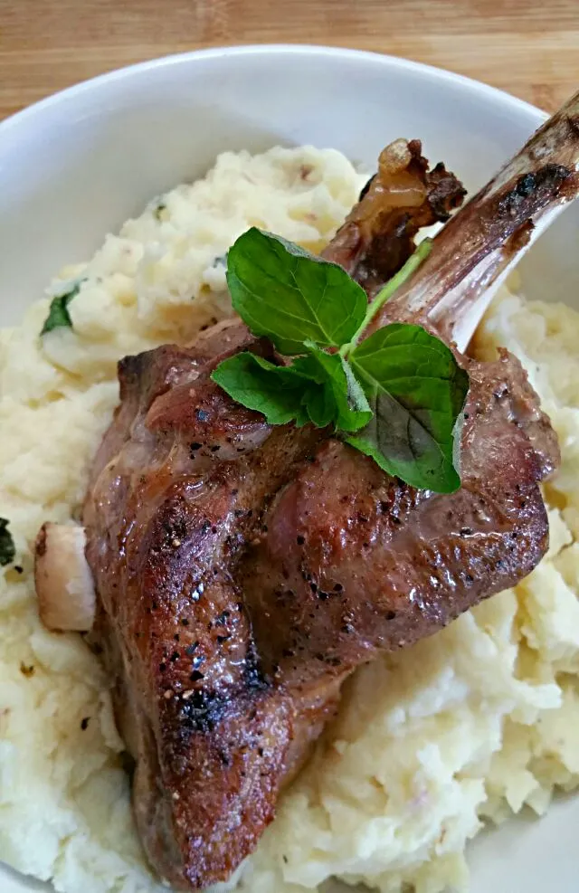 Snapdishの料理写真:Braised Lamb Shank with Minted Mashed Red Potatoes.|Robert Schneiderさん