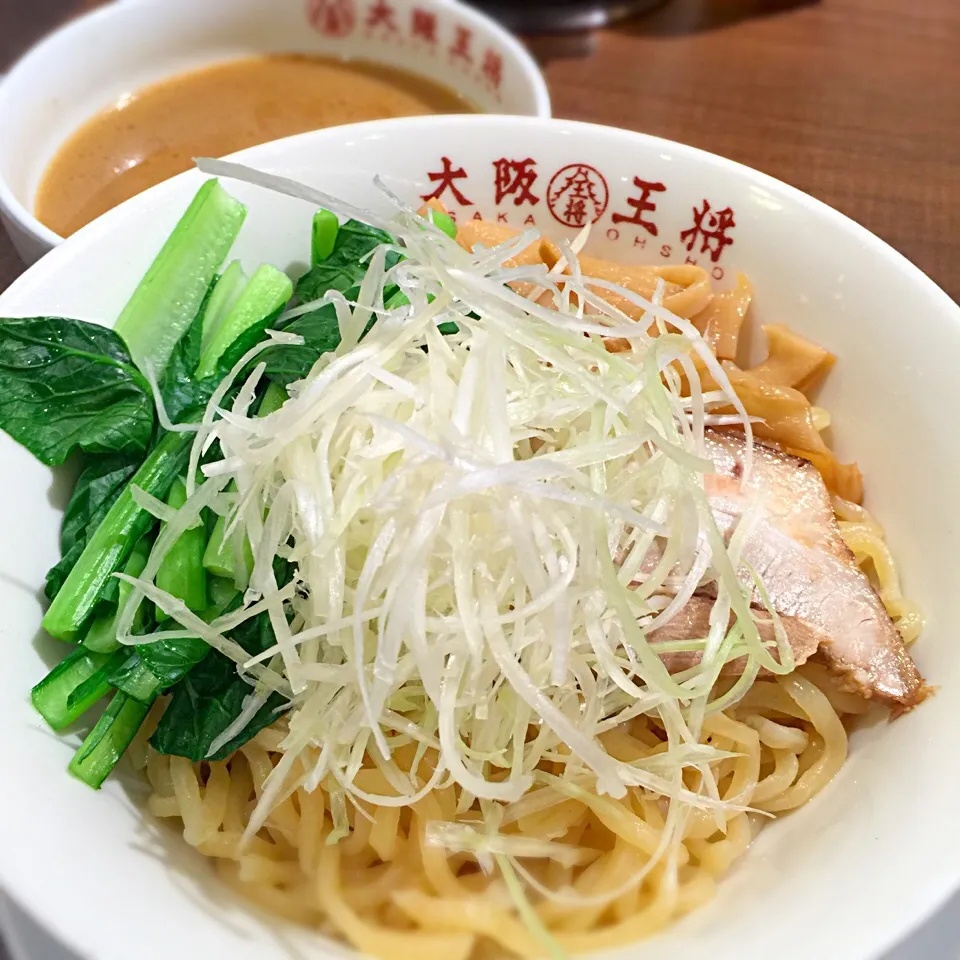 大阪王将、期間限定の濃厚煮干つけ麺730円|リュカさん