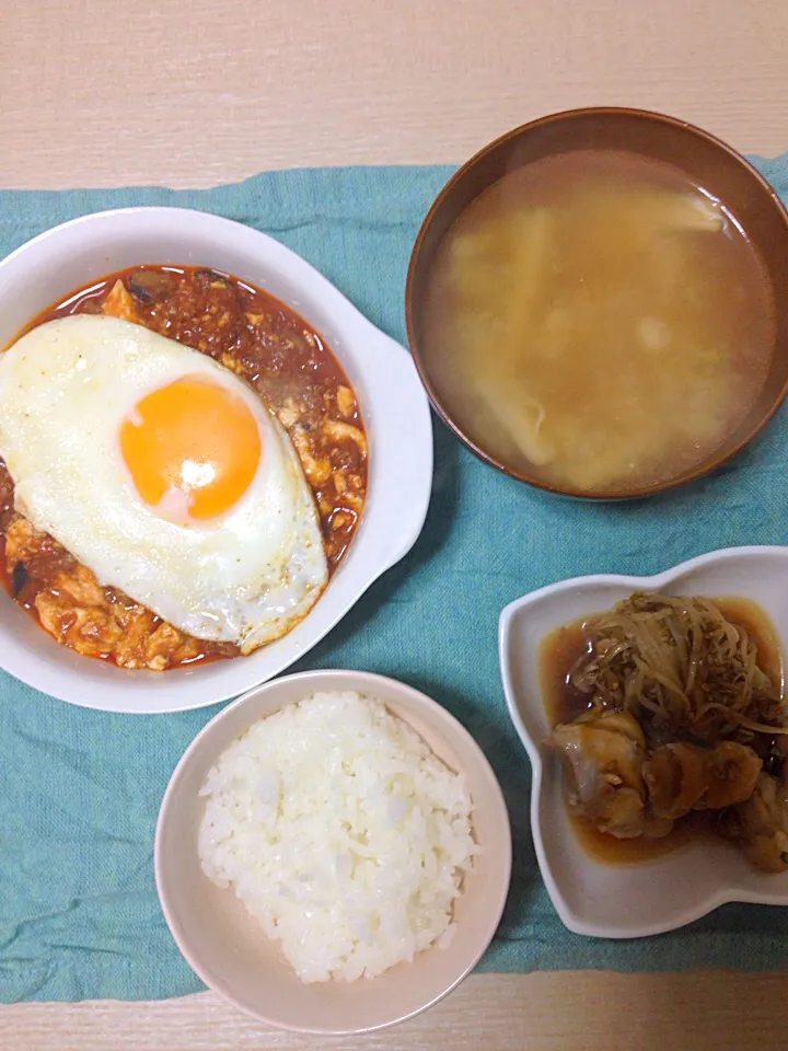 トマト麻婆◇えのきとベーコンの味噌汁◇鶏肉もやしの炒め物|ほのかさん