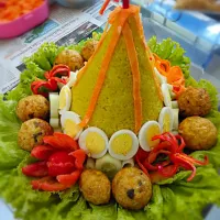 Yellow Rice Mountain With Noodle Ball