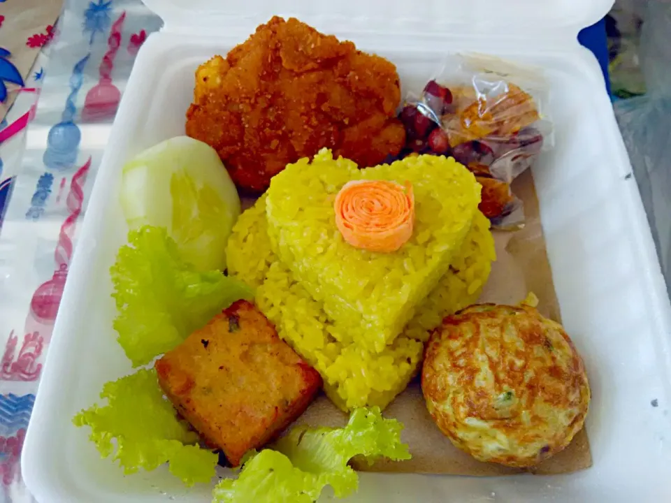 Rice Box for Birthday|Dessy Luckytaningtiasさん