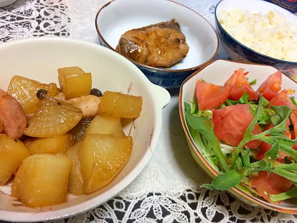 鳥ももと大根の煮物の晩ご飯|やすさん