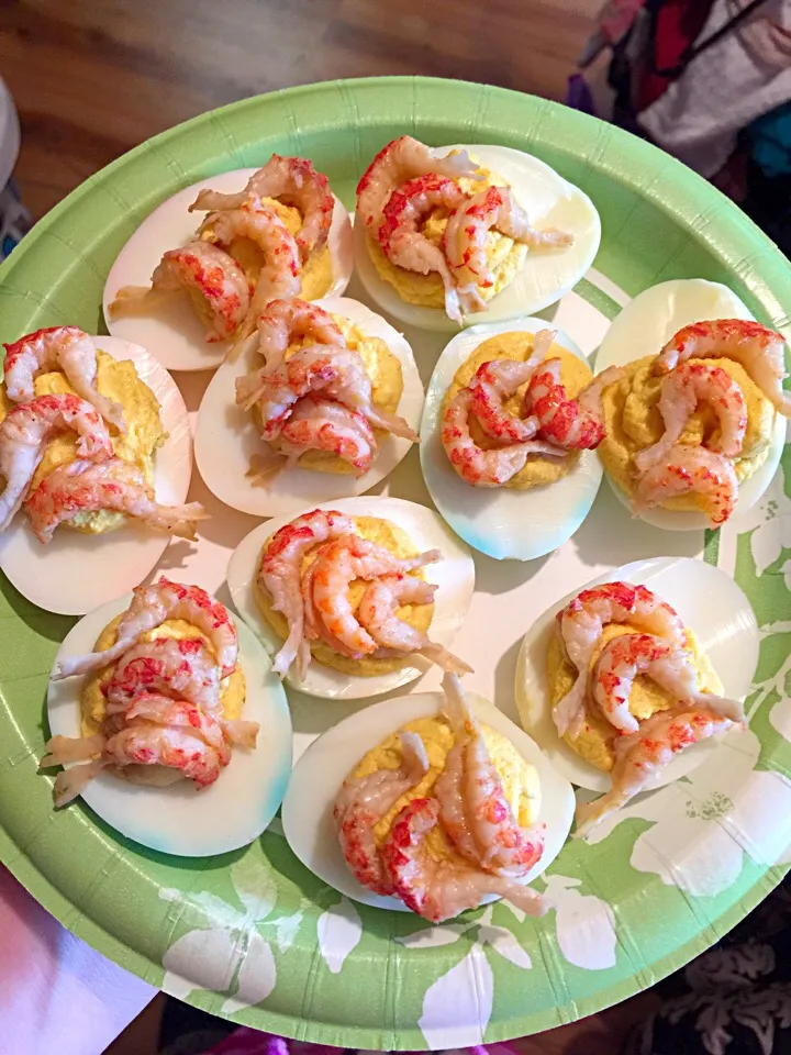 Crawfish deviled eggs|Elise Templetさん