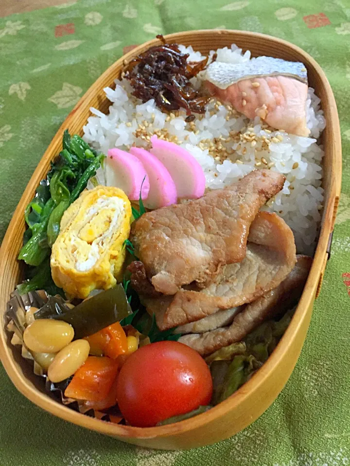 Snapdishの料理写真:豚の生姜焼き弁当|ごはんできたよ〜さん