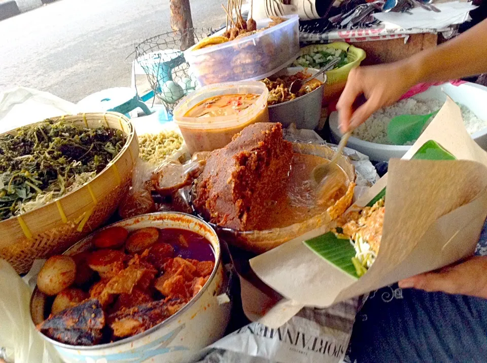 Nasi Pecel|Bambang Budiono Tjioさん