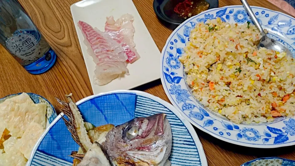 ・真鯛の頭の塩焼き
・真鯛の刺身
・鮭炒飯
・チーズ焼き|ようかんさん