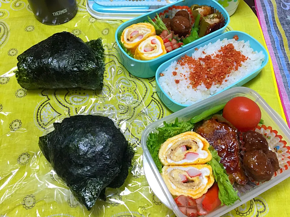 Snapdishの料理写真:旦那さまと娘のお弁当|Chiemi Shinoさん