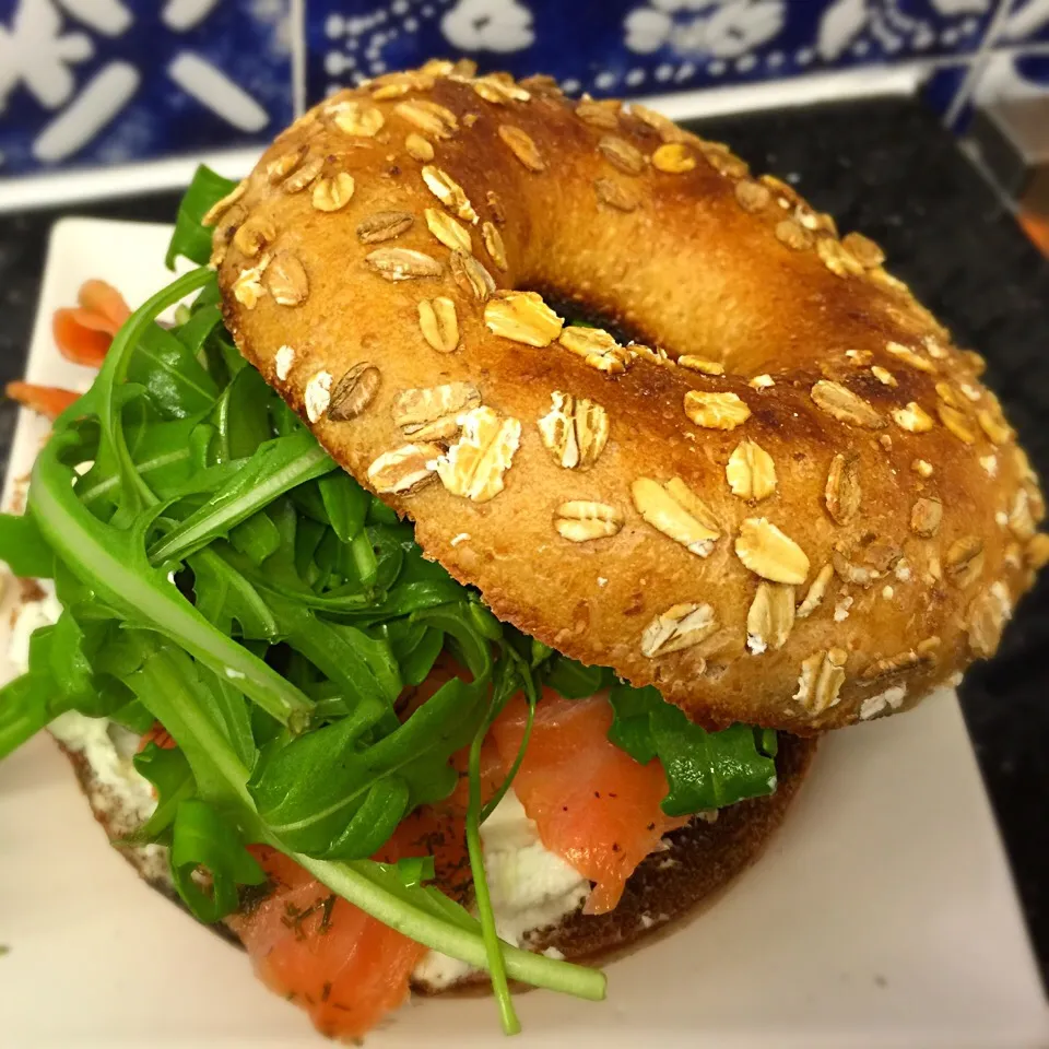 Smoke Salmon with Honey Oats Bagel.|Colleen Teoさん