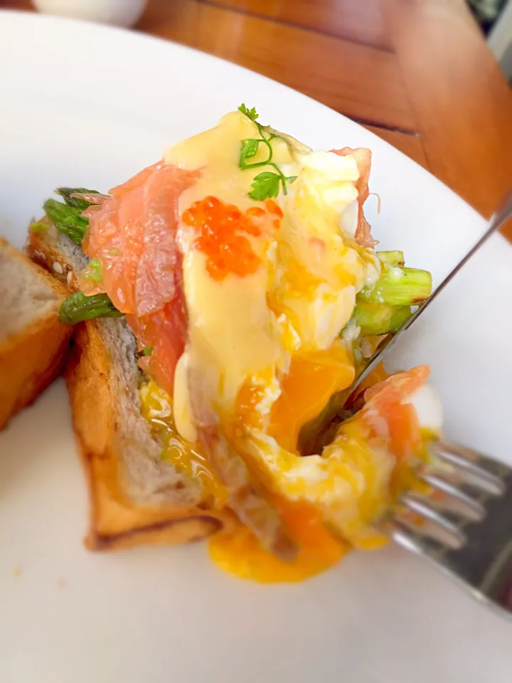 #singapore #wildhoney #Norwegian #morning #eggbenedict #朝ごはん|aya satoさん