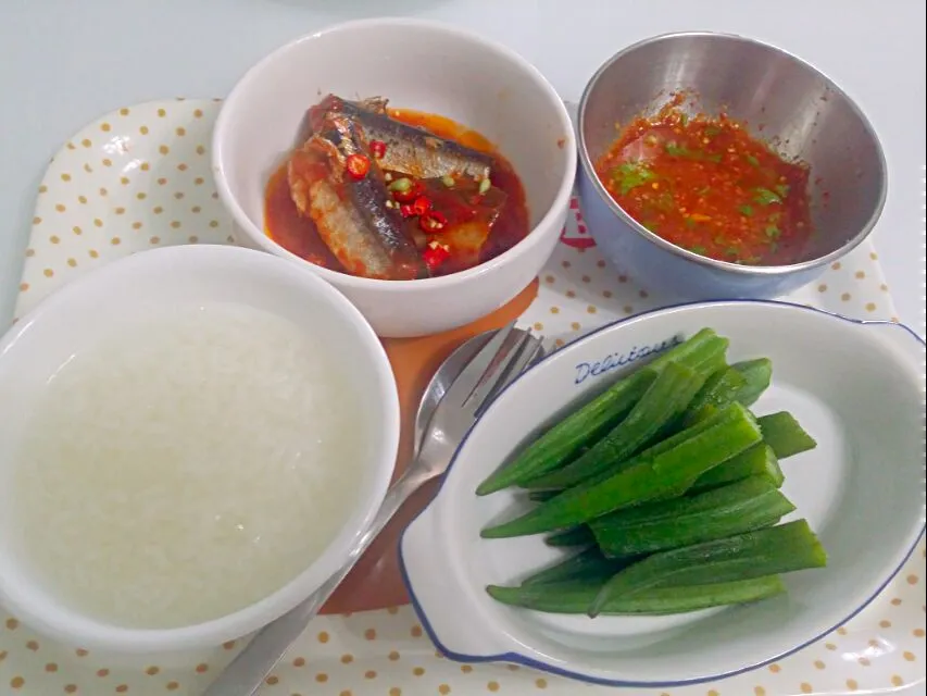 Simple Porridge Lunch with Sardines Lady's Fingers + Special.chilli.sauce 😉😍💋👅👄👄👄👄|🌷lynnlicious🌷さん