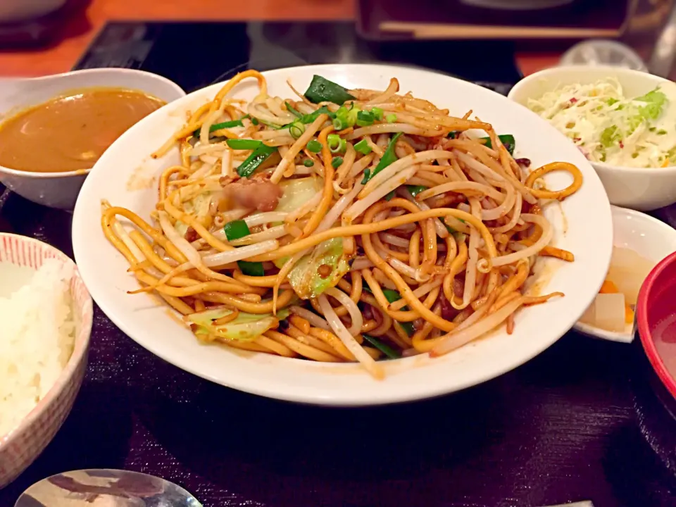 焼きそば定食|流線形さん