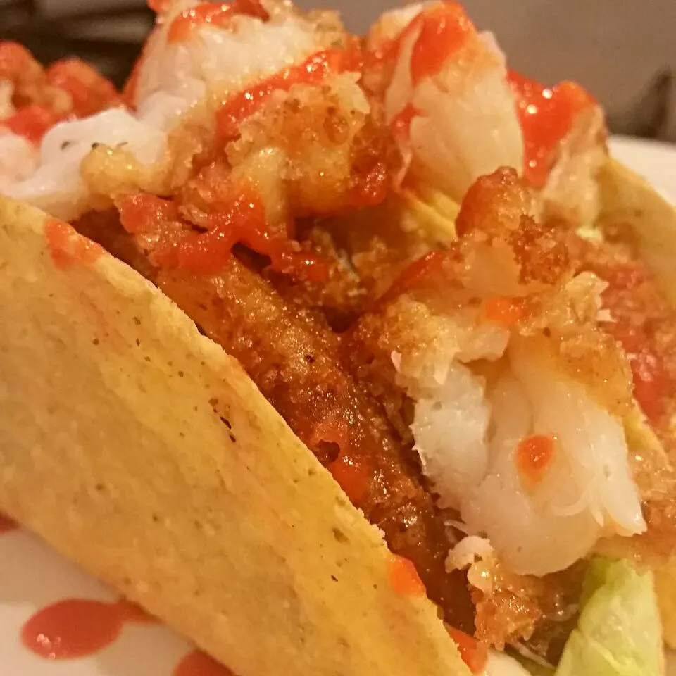 Beer Battered Fish and Lobster Tacos|Crystal Carltonさん