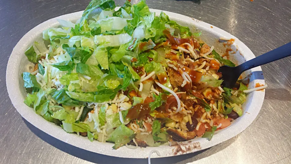 Snapdishの料理写真:Chicken burrito bowl|Chubbyさん