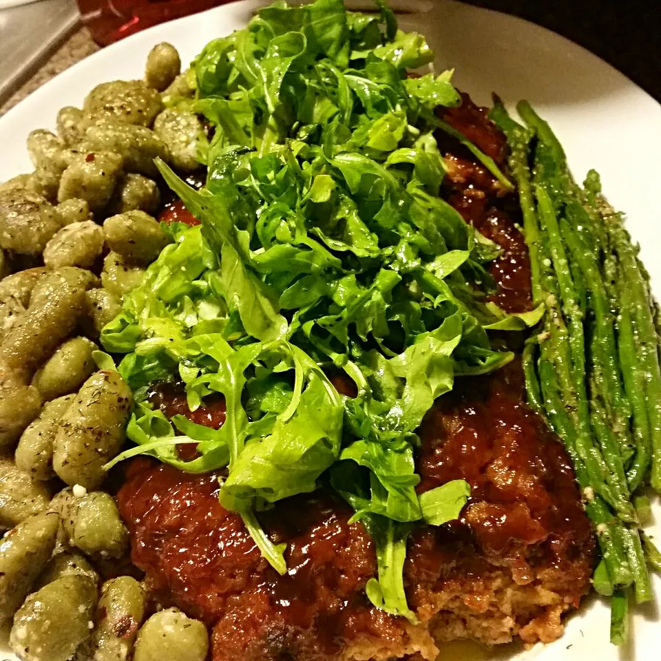 BBQ Meatloaf Asparagus Homemade Spinach Gnocchi Baby Arugula|Crystal Carltonさん