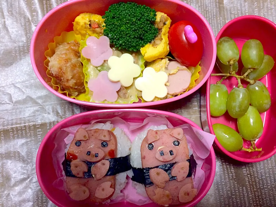 Snapdishの料理写真:新学期始まったけど、今日も学童弁当〜ブタさんおにぎり|こむぎさん