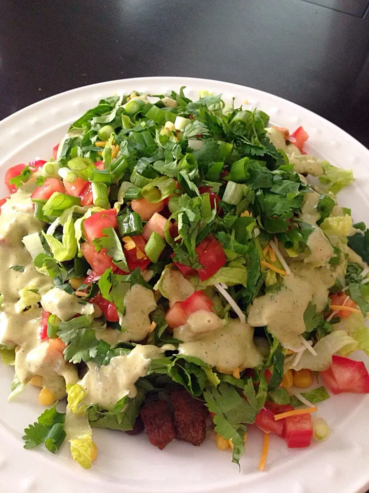 Beef Burrito Bowl Served with avocado lime dressing|killyさん