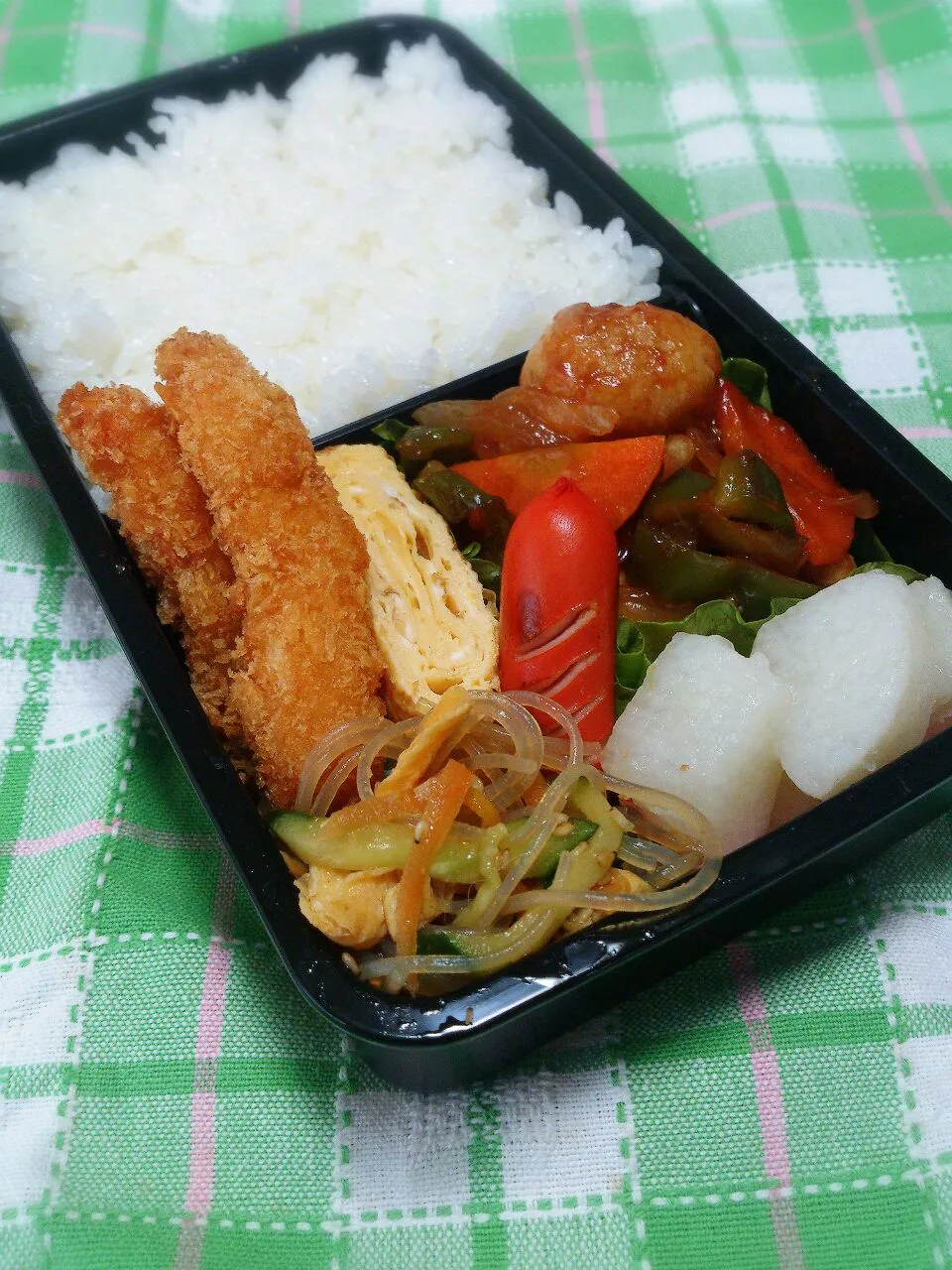 Snapdishの料理写真:2015.4.9 男子高校生弁当|yukiさん