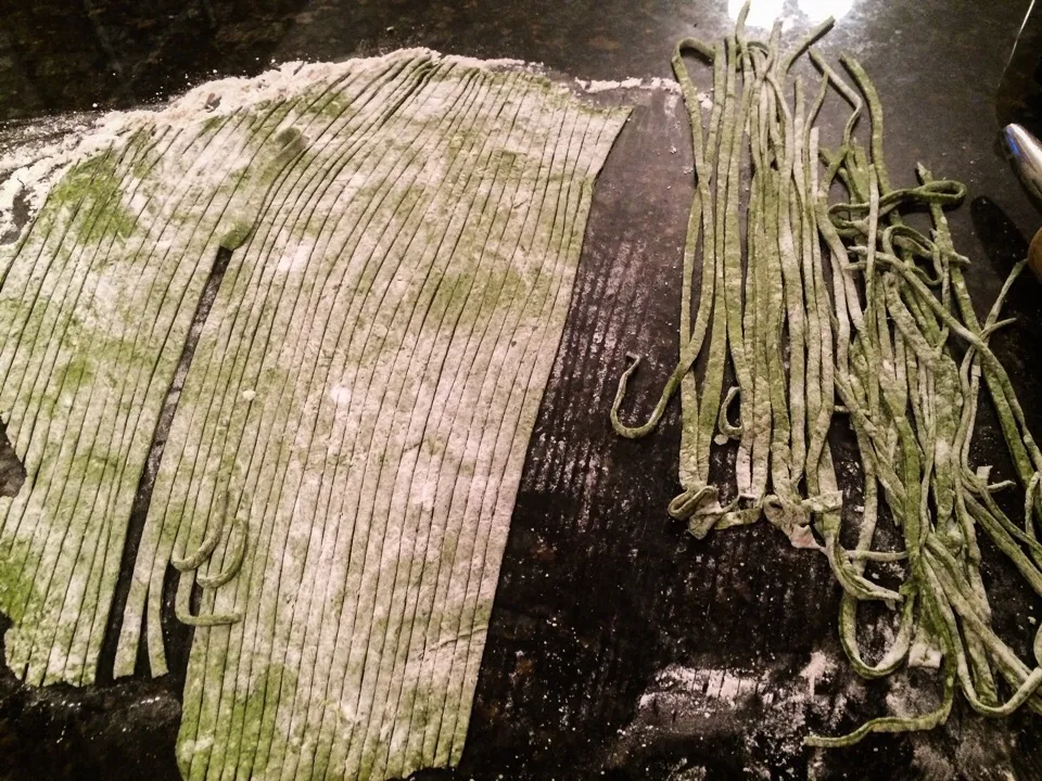 Fresh basil spinach noodles|chef_MelissaWさん