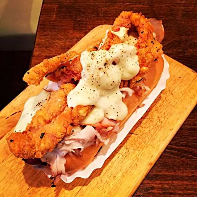 country gravy,chicken fried bacon on all beef hot dog|CHUENCHAIさん