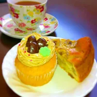 Snapdishの料理写真:カップケーキとバナナケーキ☆彡|みつこさん