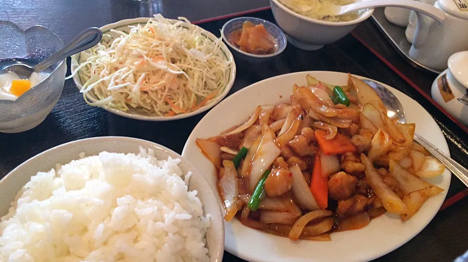 【日替定食】鶏肉と野菜の四川風炒めを頂きました。|momongatomoさん