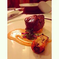 Snapdishの料理写真:Fillet Mignon, sweet potato and mole sauce 😍|Tameka Alexandraさん