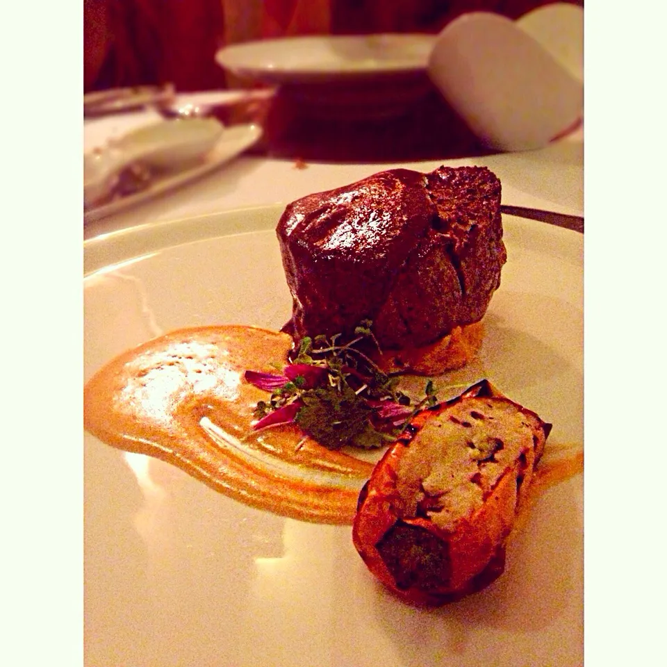 Fillet Mignon, sweet potato and mole sauce 😍|Tameka Alexandraさん