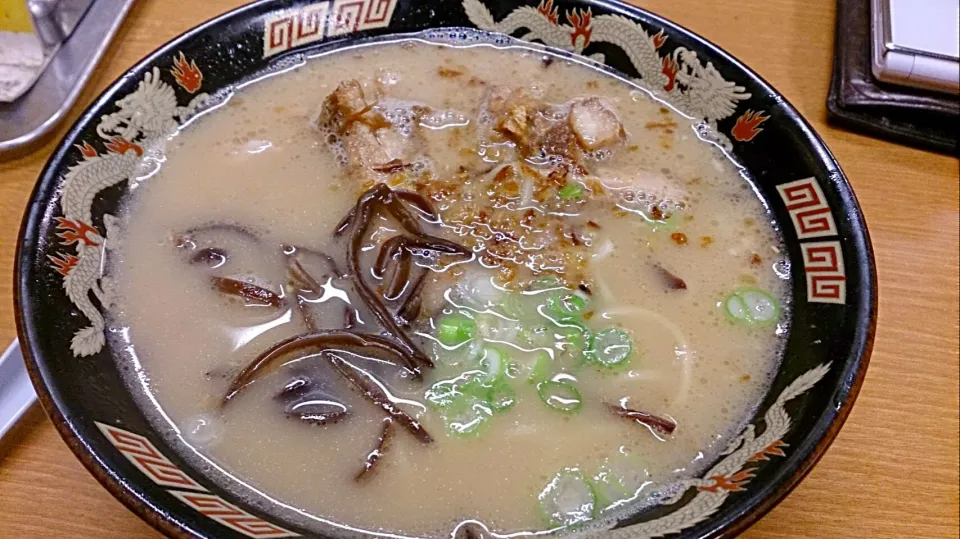 4/9 Japanese noodle 豚トロ@天文館 #ラーメン|タップダンスシチーさん