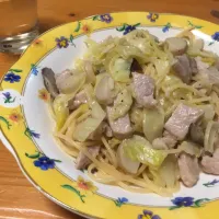 Snapdishの料理写真:塩豚とチーズたっぷり、レモン汁ブッシャーなパスタ|Syunji Maruyamaさん