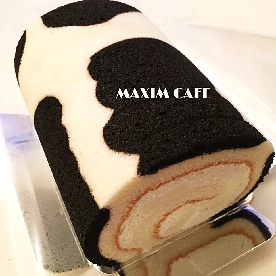 Australian milk rolled cake. Cutely baked:)|K2さん