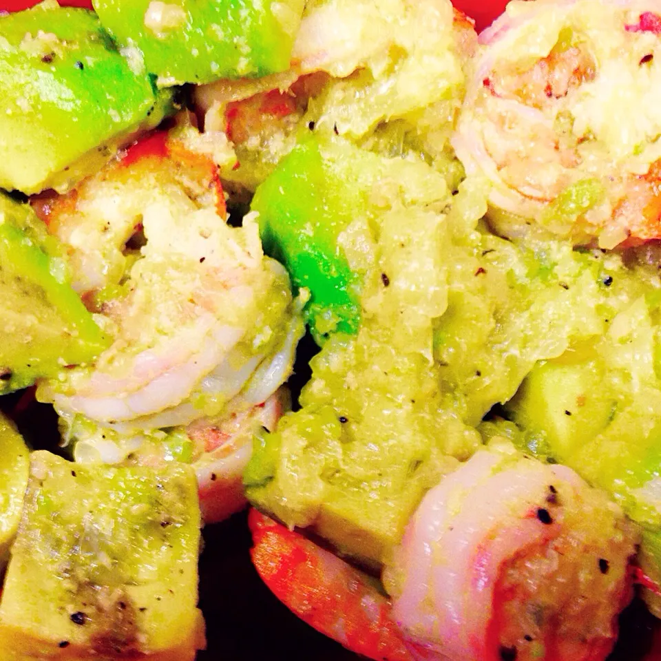 Garlic, Butter, Lime marinated Avocado and Shrimp|Seagrapesさん