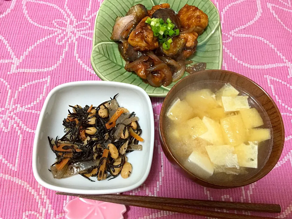 ひじきの煮物と鶏茄子甘辛煮|Yumikoさん