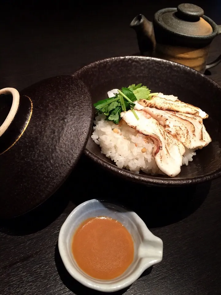 呑んだ後に🍶 さらりと鯛茶漬けを🐟😋💕

#Ginza #Marunouchi #washoku #鯛茶漬け #和食 #銀座 #丸の内|chieさん