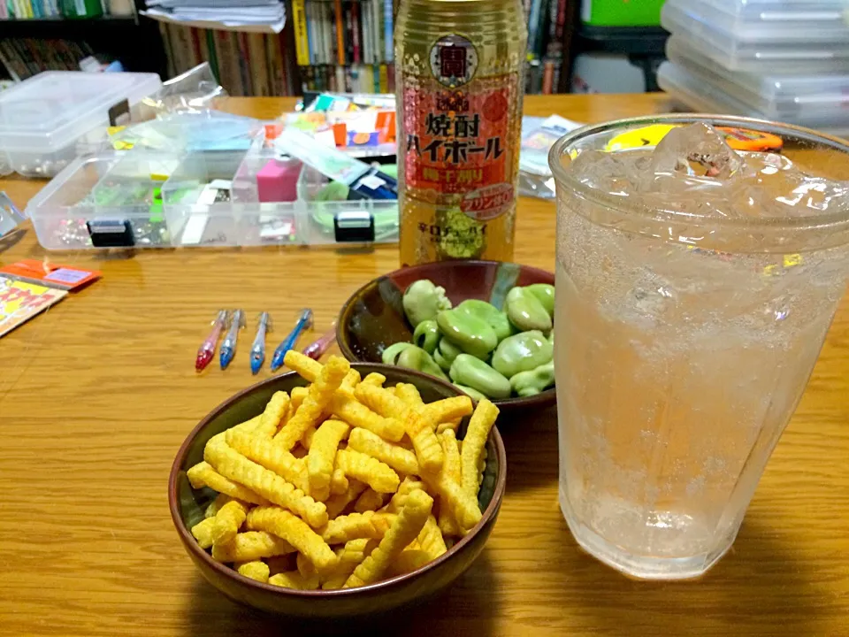 Snapdishの料理写真:今晩は飲みに行って、その勢いでマルイカ直ブラ仕掛け作成中…😜|風流料理人さん