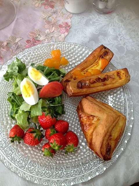 デニッシュを作って朝ご飯、お花見しながら食べたいな💕|Yukiko 1008さん