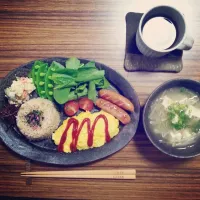 Snapdishの料理写真:27.4.10  朝ごはん