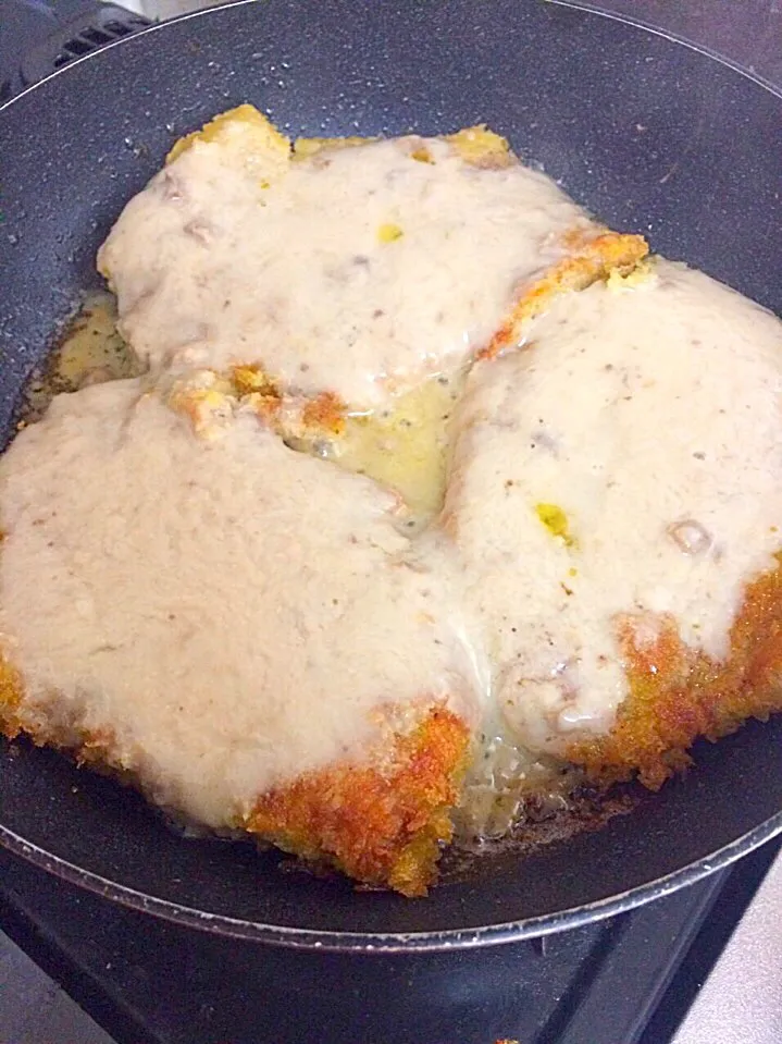 Breaded pork with white cream sauce|Nigelさん