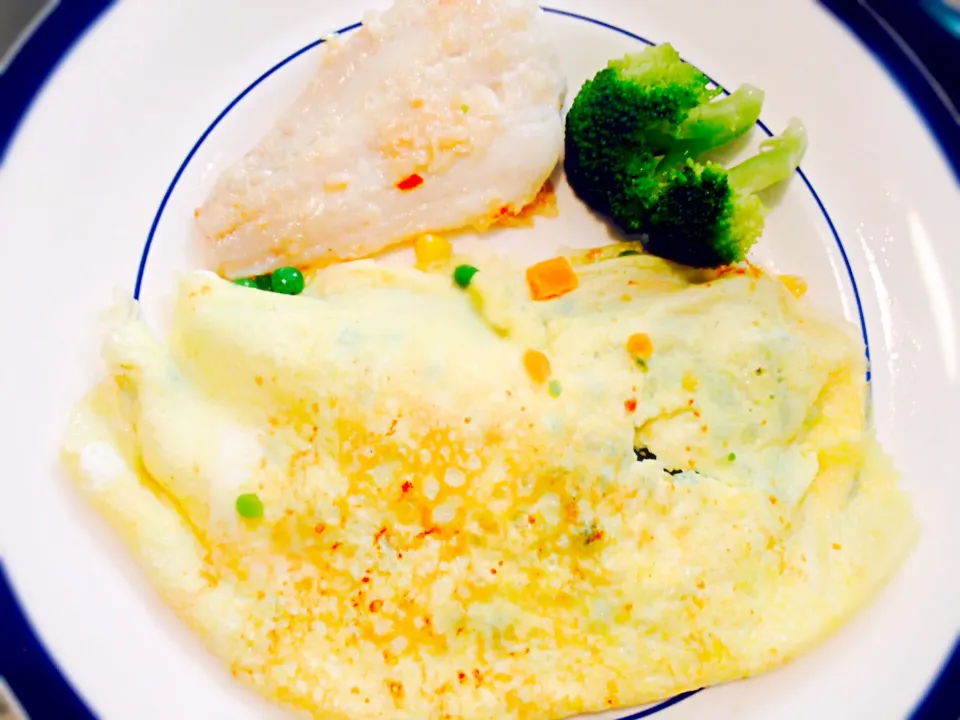 Veggie omelette and pan-fry cod fillet :D|KHaylee09さん