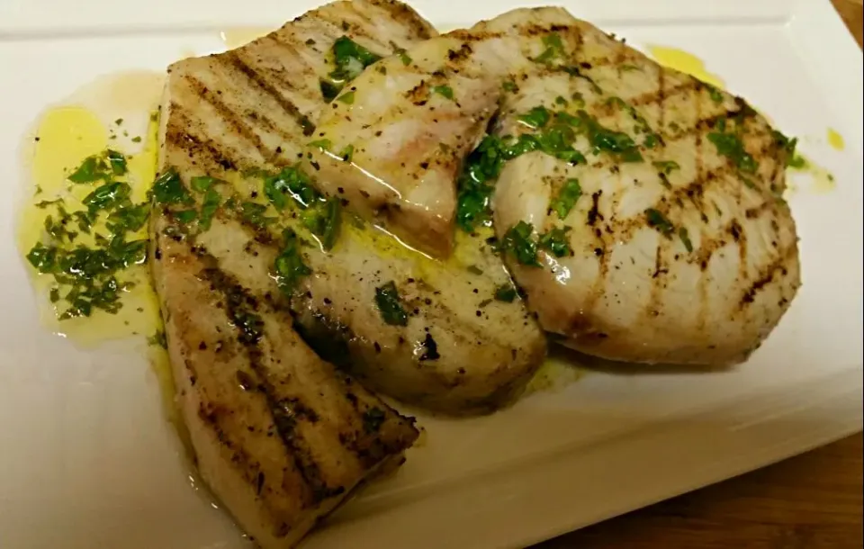 Grilled Lemon/Basil/Mint Swordfish.|Robert Schneiderさん