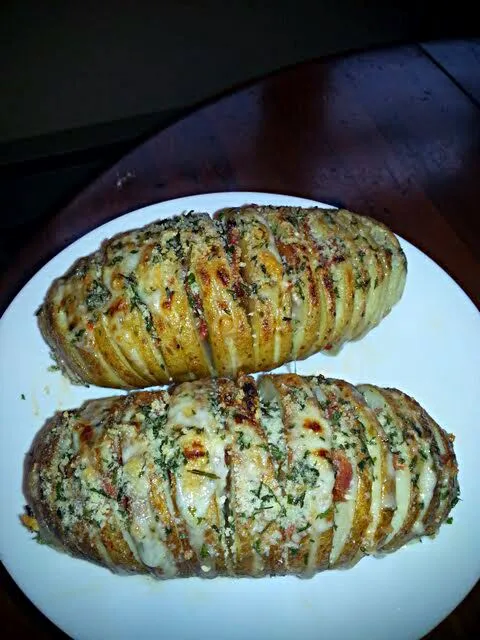 THE BEST CHESSY HASSELBECK POTATOES #Dinner #Vegetable #Side dish|Alisha GodsglamGirl Matthewsさん