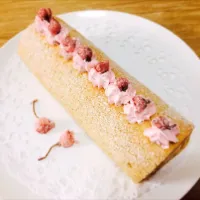 桜のロールケーキ♡|lyckaさん