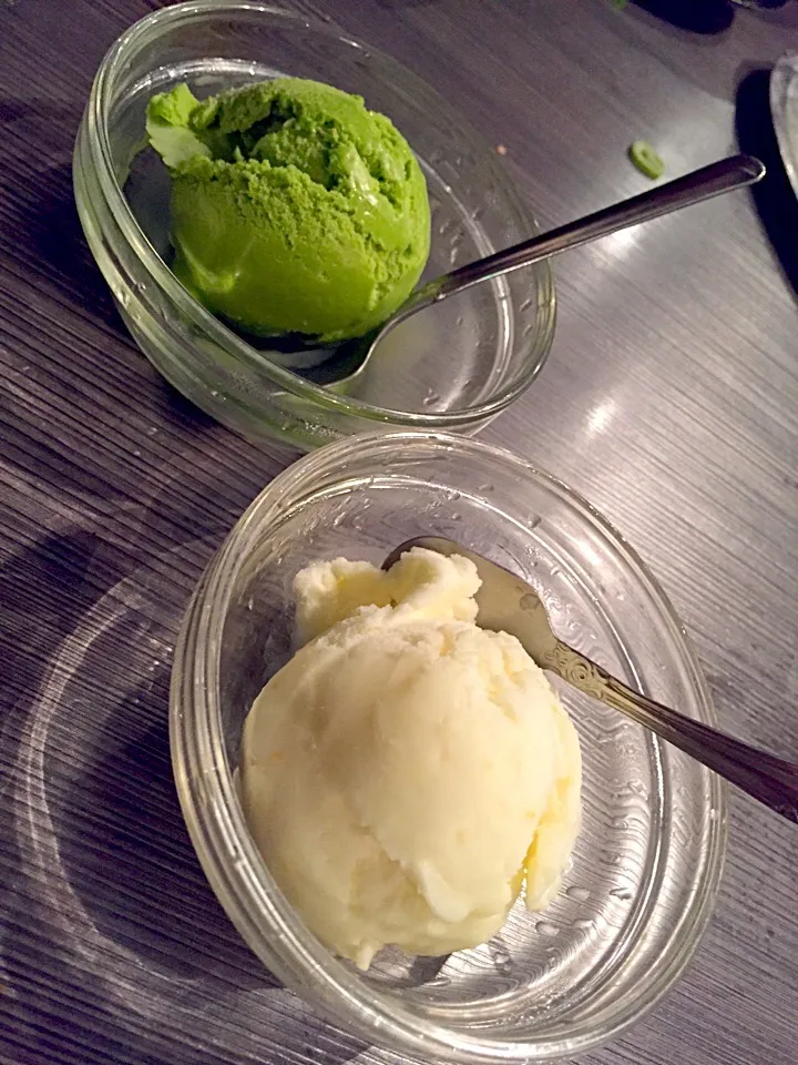 Snapdishの料理写真:Green tea & grapefruit ice cream|Sky Blueさん