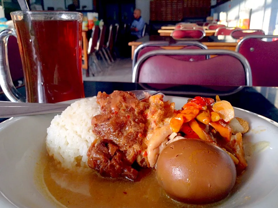 Gudeg|Bambang Budiono Tjioさん